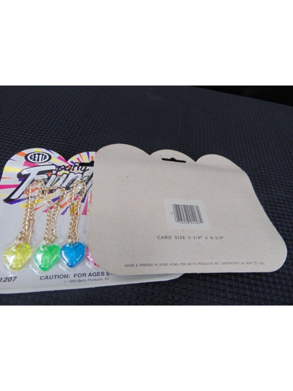 Vintage 90s Betta Party Favors Gold Tone Heart Bracelets Lot 2 Cards Pink Blue - Picture 4 of 6